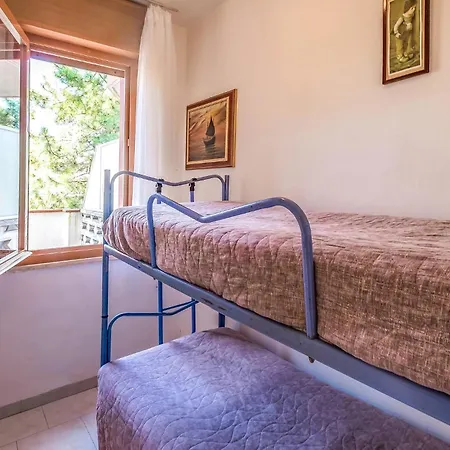 Ginestra Int,11b *